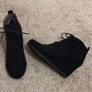 Black lace up boot wedges